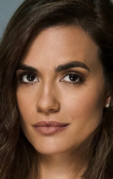 Фотография актёра – Торри ДеВито (Torrey DeVitto)