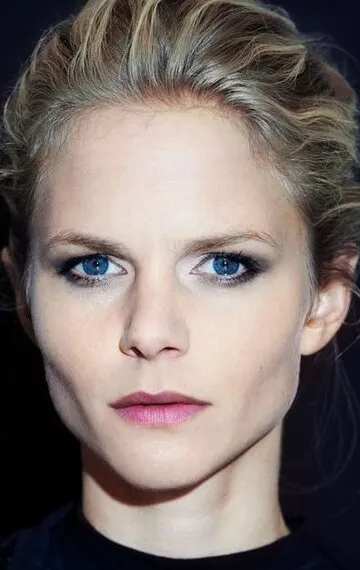 Фотография актёра – Синья Дикс (Sinja Dieks)