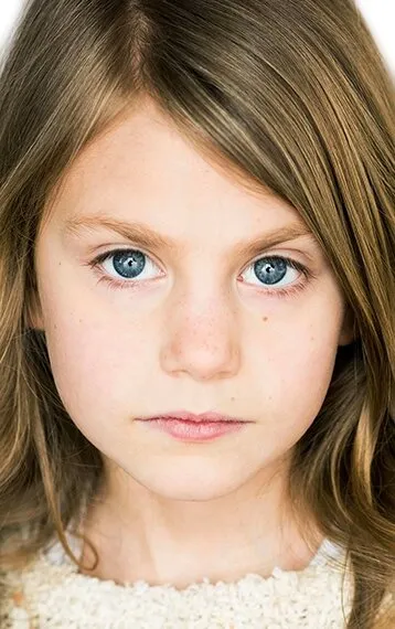 Фотография актёра – Эбигейл Пнёвски (Abigail Pniowsky)