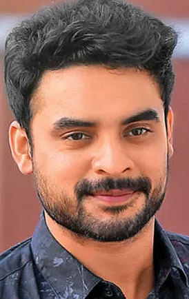 Фотография актёра – Товино Томас (Tovino Thomas)