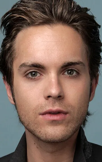 Фотография актёра – Томас Деккер (Thomas Dekker)