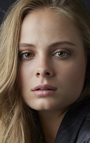 Фотография актёра – Афина Стрейтс (Athena Strates)