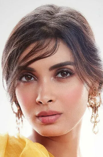 Фотография актёра – Диана Пенти (Diana Penty)