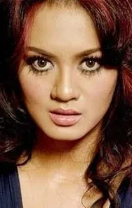 Фотография актёра – Йейен Лидиа (Yeyen Lydia)