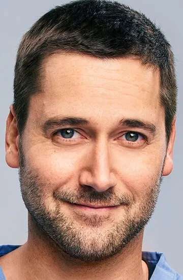 Фотография актёра – Райан Эгголд (Ryan Eggold)