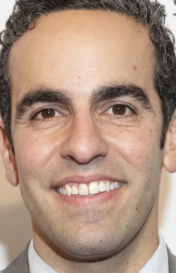 Фотография актёра – Дэн Адут (Dan Ahdoot)