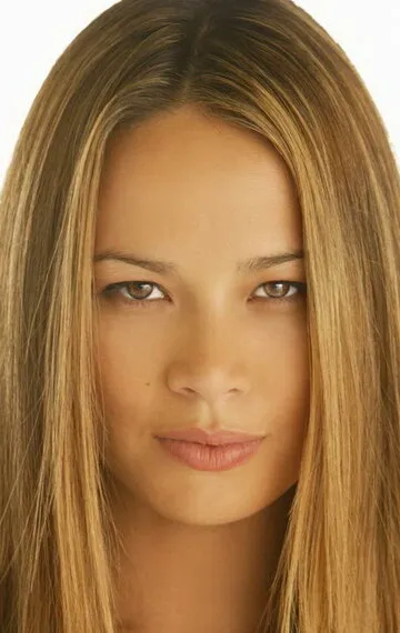 Фотография актёра – Мун Бладгуд (Moon Bloodgood)