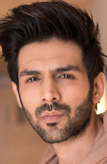 Фотография актёра – Картик Аарян (Kartik Aaryan)