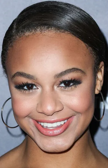 Фотография актёра – Ниа Фрейзер (Nia Sioux)