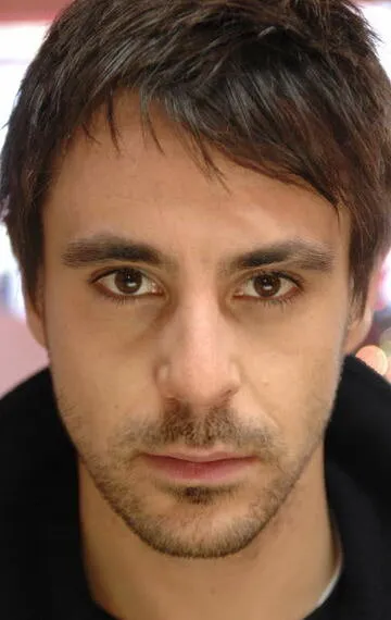 Фотография актёра – Иман Эллиотт (Emun Elliott)