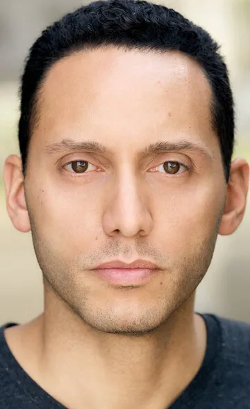 Фотография актёра – Эллиотт Виллар (Elliott Villar)