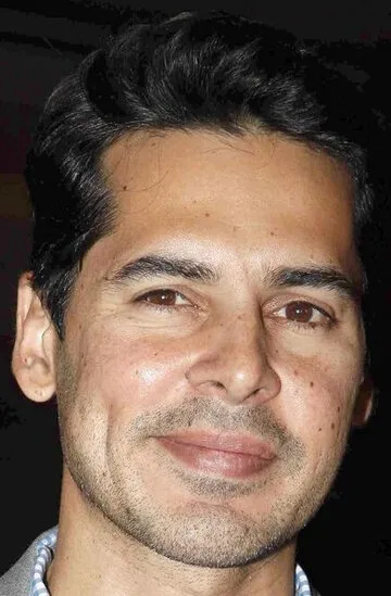 Фотография актёра – Дино Мореа (Dino Morea)