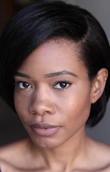 Фотография актёра – Веруче Опиа (Weruche Opia)