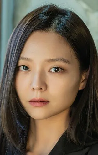 Фотография актёра – Исом (Esom)