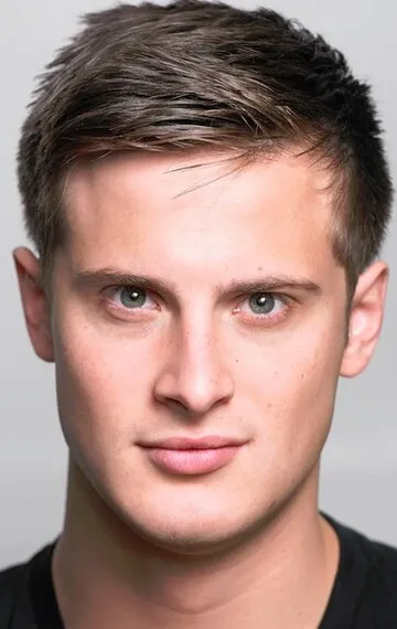 Фотография актёра – Арен Бухольц (Aren Buchholz)