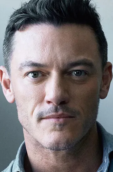 Фотография актёра – Люк Эванс (Luke Evans)
