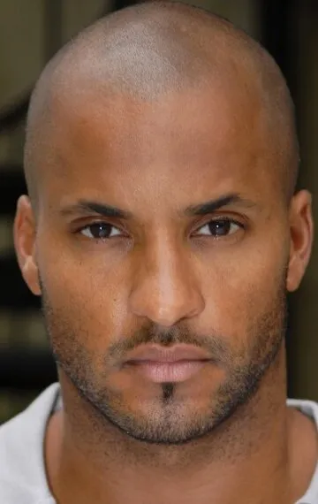 Фотография актёра – Рики Уиттл (Ricky Whittle)