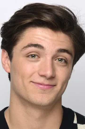 Фотография актёра – Эшер Энджел (Asher Angel)