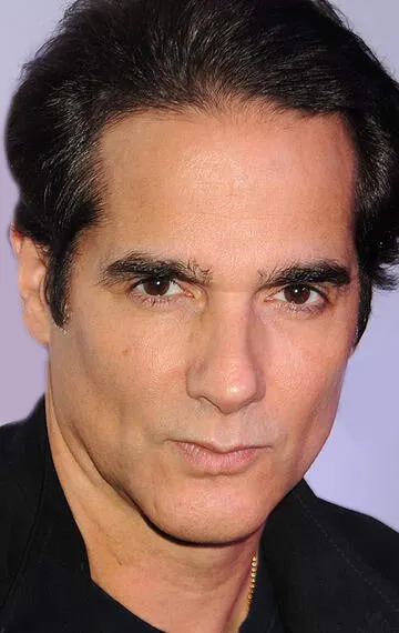 Фотография актёра – Юл Васкес (Yul Vazquez)