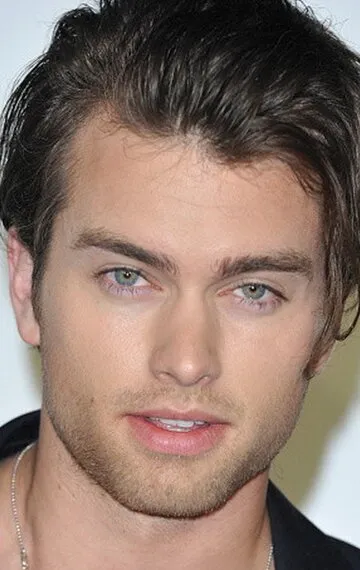 Фотография актёра – Пирсон Фод (Pierson Fode)
