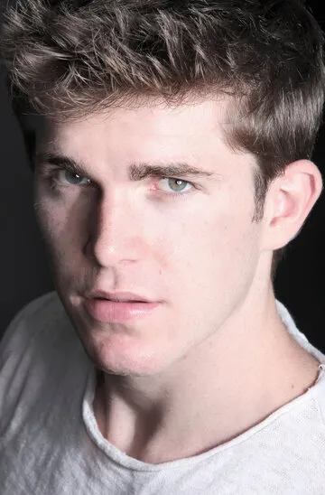 Фотография актёра – Эрик Масип (Eric Masip)