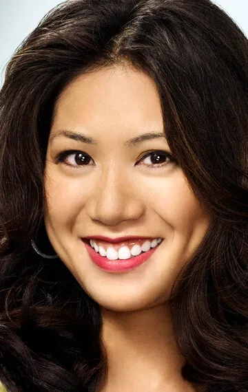 Фотография актёра – Лиза Лапира (Liza Lapira)