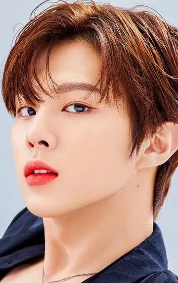 Фотография актёра – Ким У-сок (Kim Woo-seok)