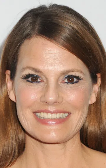 Фотография актёра – Сюзанн Крайер (Suzanne Cryer)