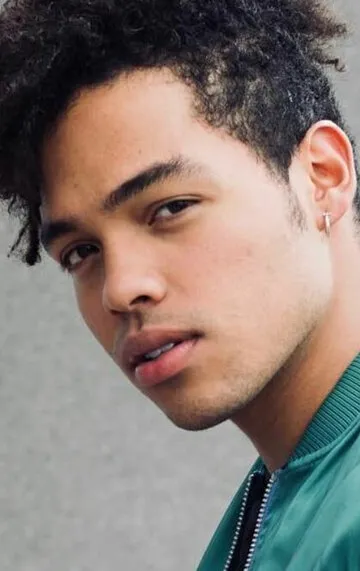 Фотография актёра – Виктор Варона (Víctor Varona)