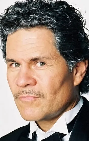 Фотография актёра – Эй Мартинез (A Martinez)