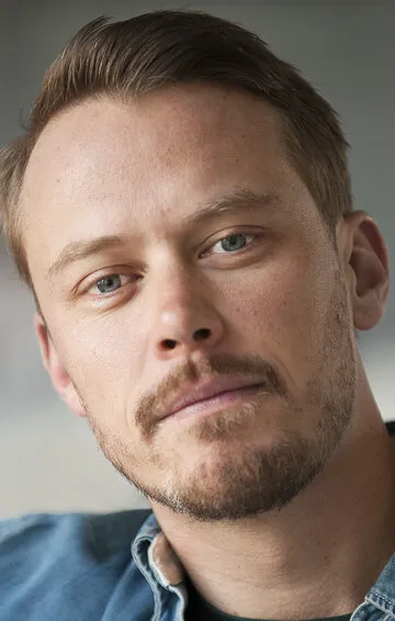 Фотография актёра – Майкл Дорман (Michael Dorman)