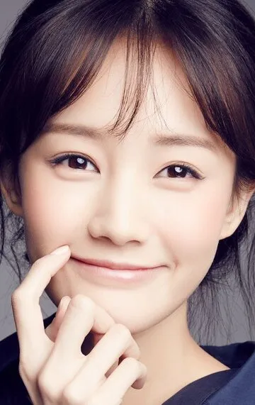 Фотография актёра – Ли Итун (Li Yitong)