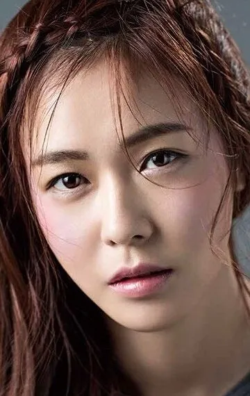 Фотография актёра – Кён Су-джин (Kyeong Soo-jin)