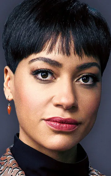Фотография актёра – Каш Джамбо (Cush Jumbo)