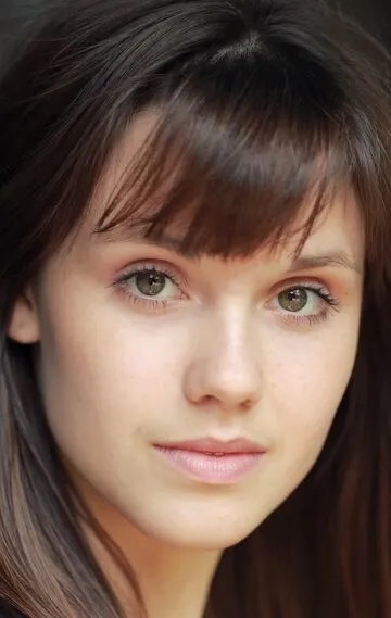 Фотография актёра – Поппи Дрейтон (Poppy Drayton)