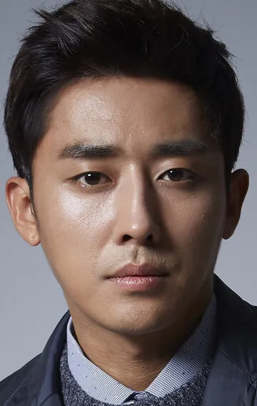 Фотография актёра – Сон Хо-джун (Son Ho-joon)