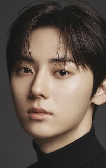 Фотография актёра – Хван Мин-хён (Hwang Min-hyeon)