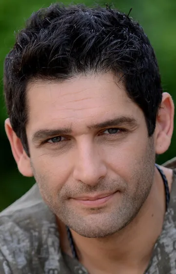 Фотография актёра – Тансел Онгел (Tansel Öngel)