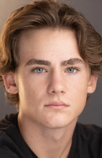 Фотография актёра – Брейди Хепнер (Brady Hepner)