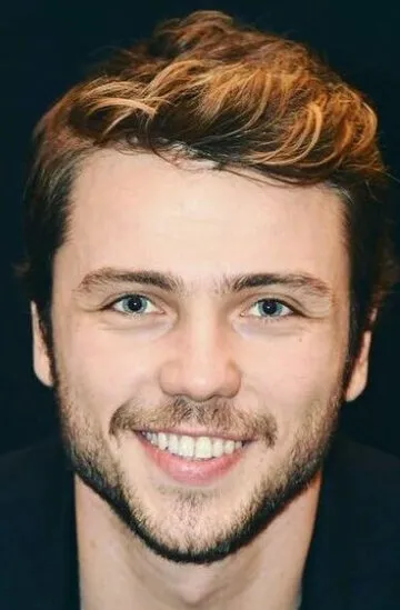 Фотография актёра – Толга Сарыташ (Tolga Saritas)