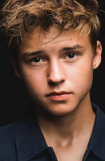 Фотография актёра – Макс Дженкинс (Maxwell Jenkins)