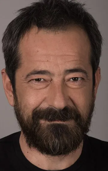 Фотография актёра Феридун Дюзагач