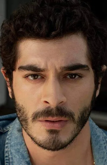 Фотография актёра – Бурак Дениз (Burak Deniz)