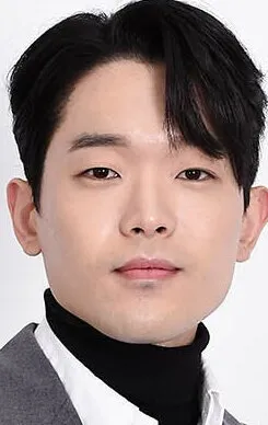 Фотография актёра – Ли Гю-сон (Lee Gyoo-seong)