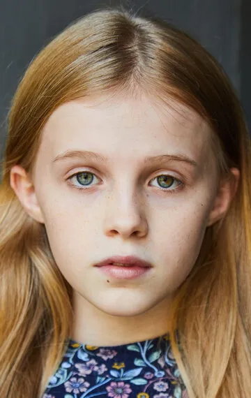 Фотография актёра – Алила Браун (Alyla Browne)