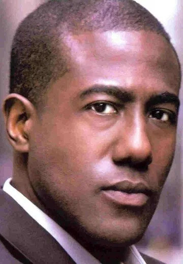 Фотография актёра – И. Роджер Митчелл (E. Roger Mitchell)