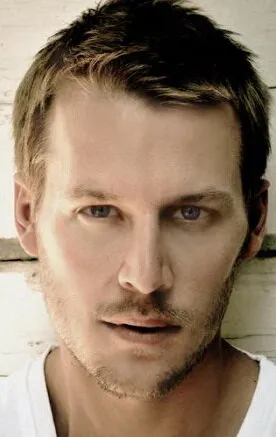 Фотография актёра – Дэвид Хофлин (David Hoflin)