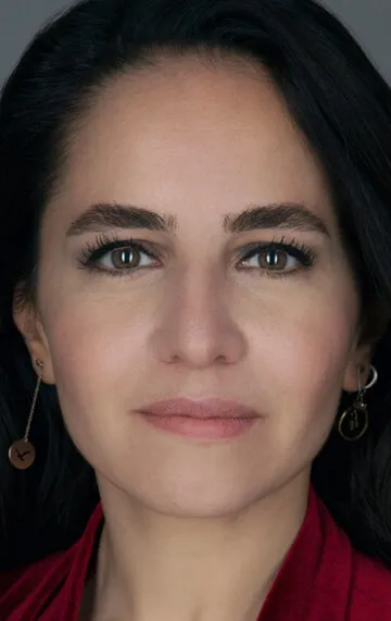 Фотография актёра – Бихтер Динчел (Bihter Dinçel)