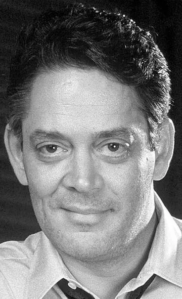 Фотография актёра – Рауль Хулиа (Raul Julia)