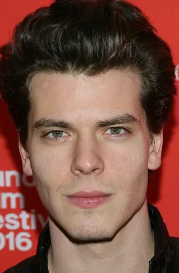 Фотография актёра – Гас Хэлпер (Gus Halper)